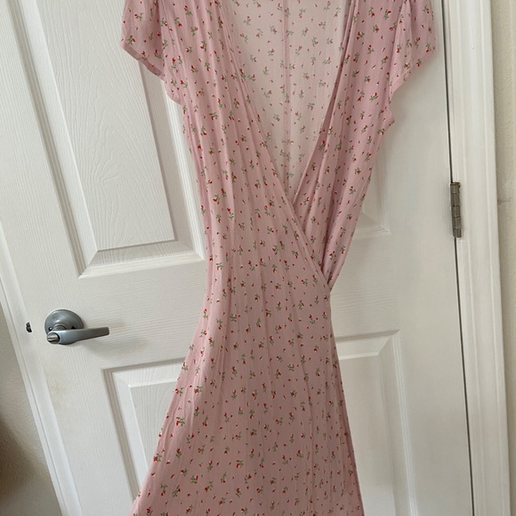 Brandy Melville Pink Floral Robbie Dress - Picture 3 of 7